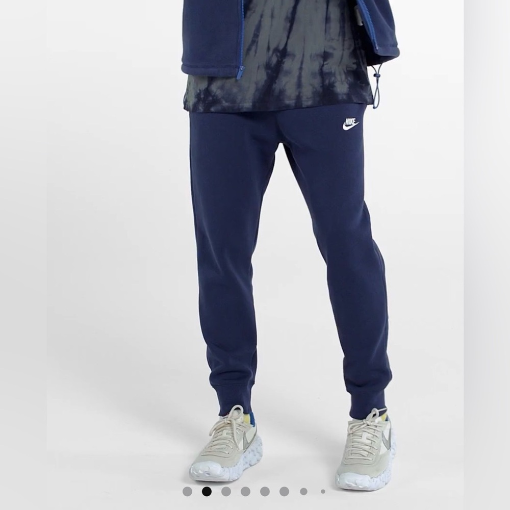 Nike Men’s Navy Sportswear Club Fleece Joggers